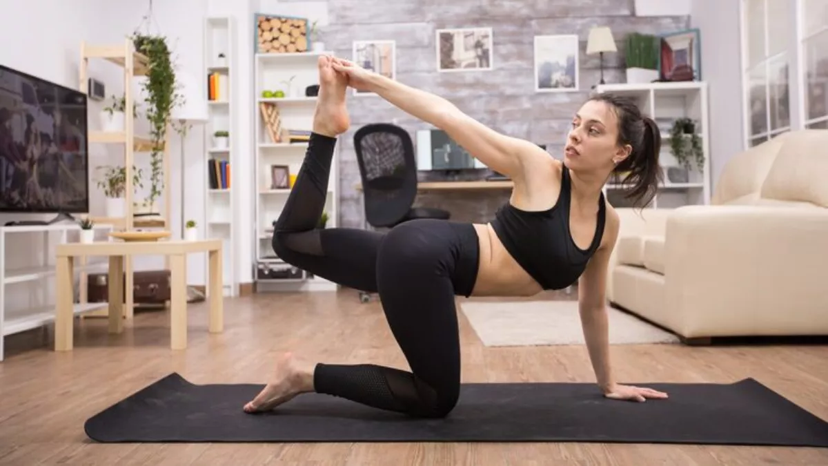 7 Yoga Poses That Help Open Tight Hips and Improve Mobility